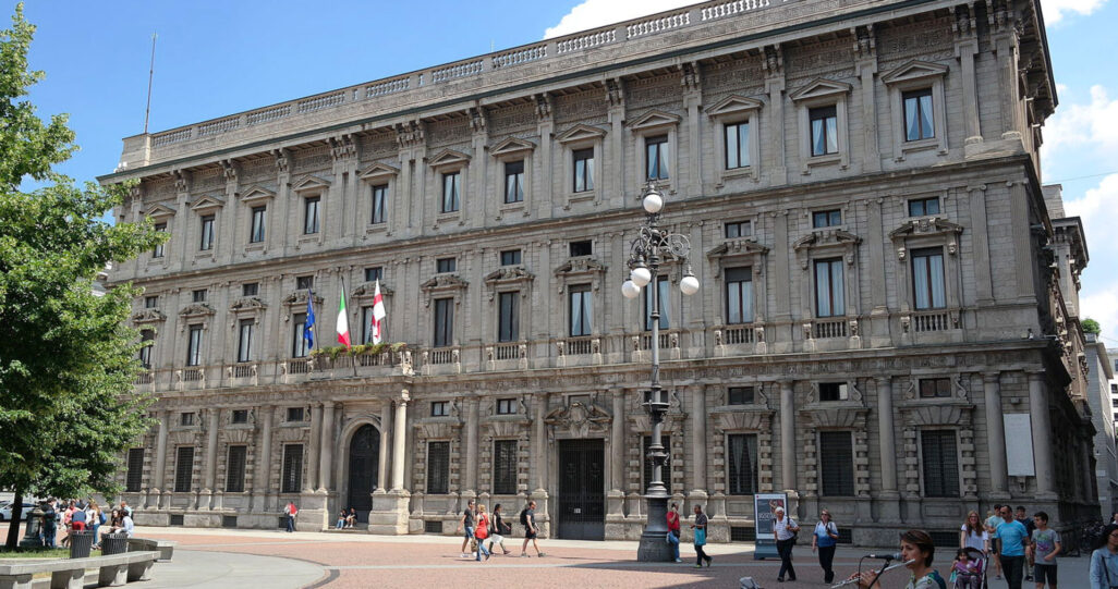 Le Citt Che Incassano Di Pi Dai Pagamenti Di Tasse E Imposte